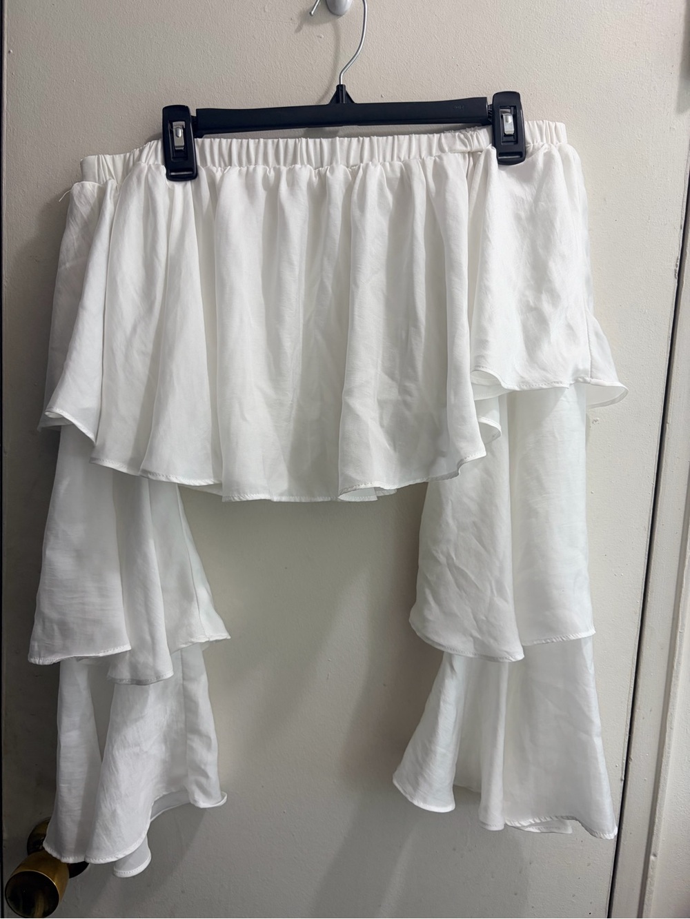 Windsor White Off-Shoulder Ruffle Crop Top